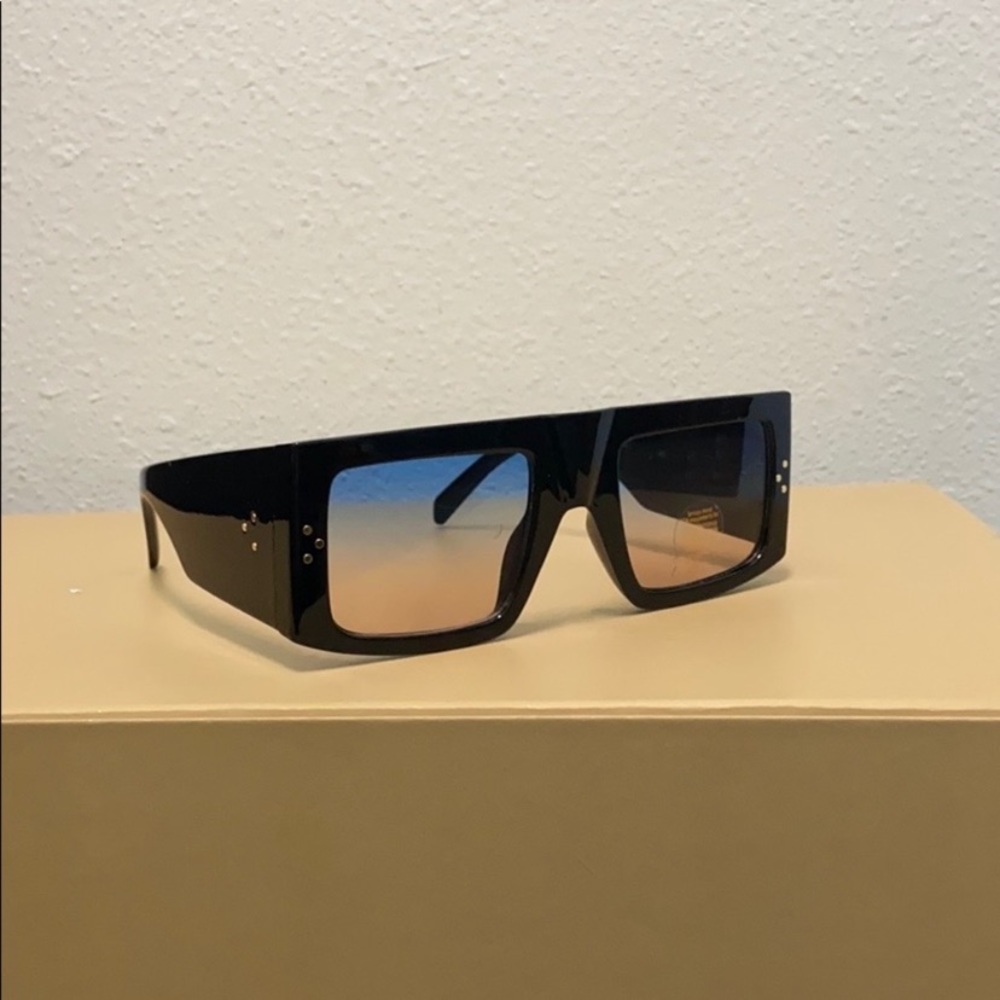 Sunglasses - Picture 2 of 4